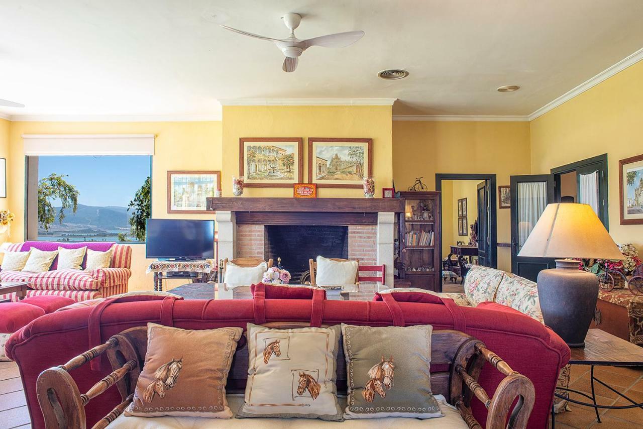 Alterhome Private Villa Cortijo Sierra Y Lago 아르코스델라프론테라 외부 사진